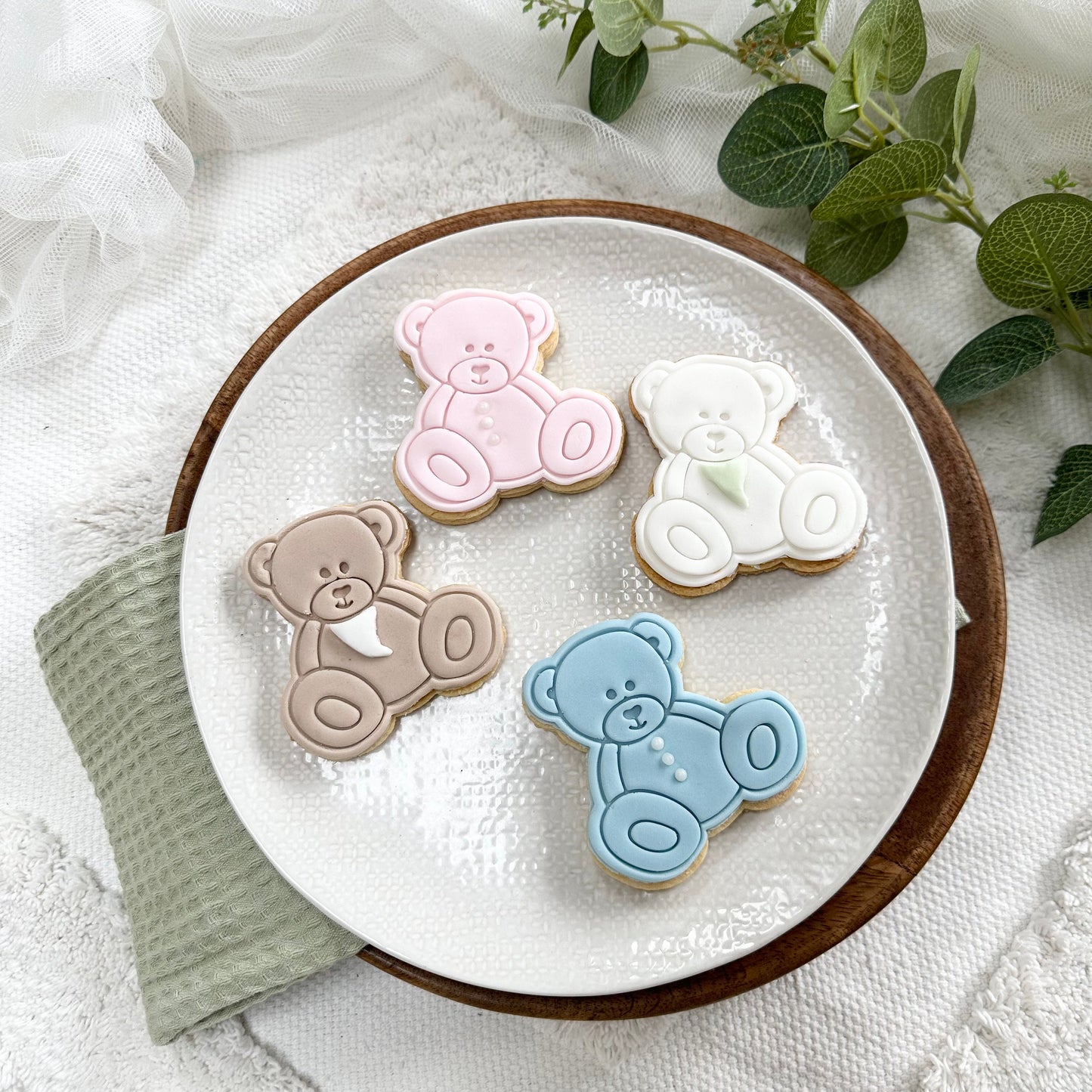 Teddy Bear Biscuits: Baby Shower, New Baby, We Can Bearly Wait Party Favors