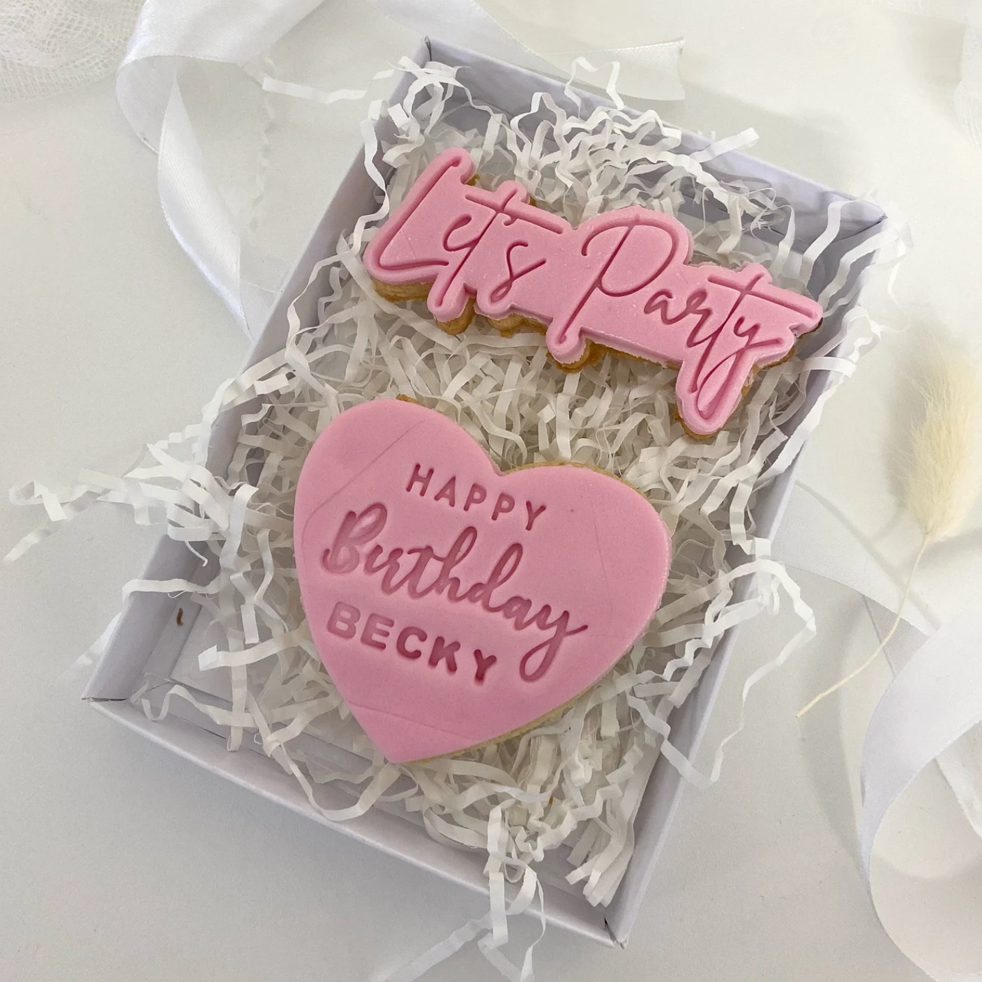 Heart & Lets Party Happy Birthday Biscuit Set