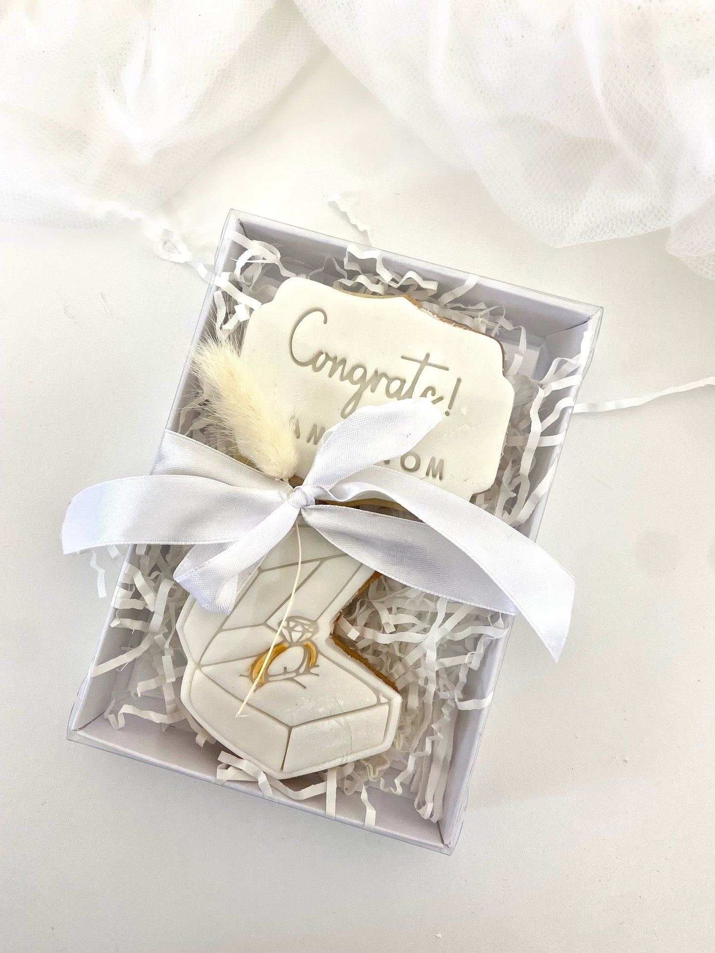Engagement biscuits|engagement cookies|wedding cookies|engagement gift|