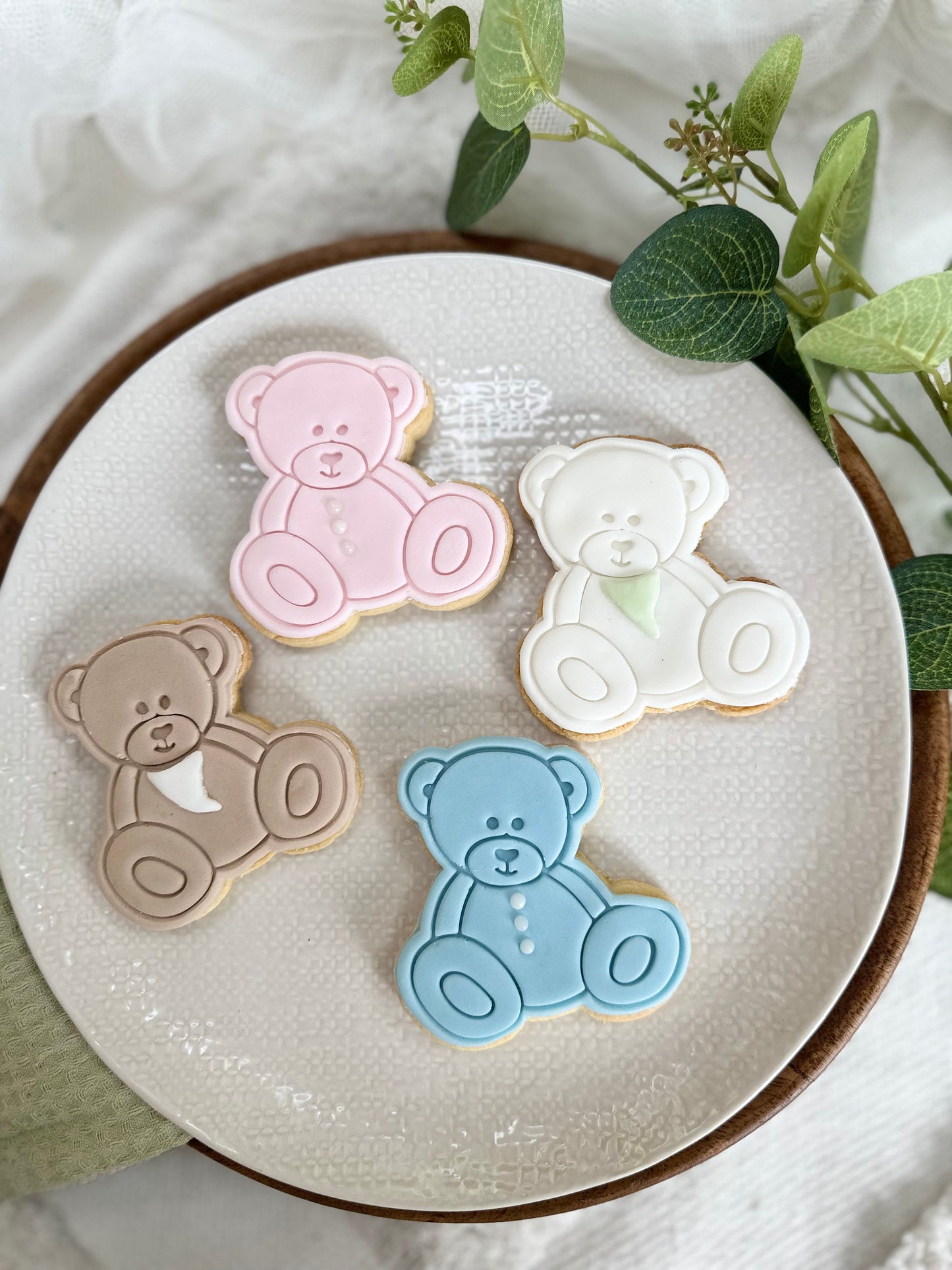 Teddy Bear Biscuits: Baby Shower, New Baby, We Can Bearly Wait Party Favors