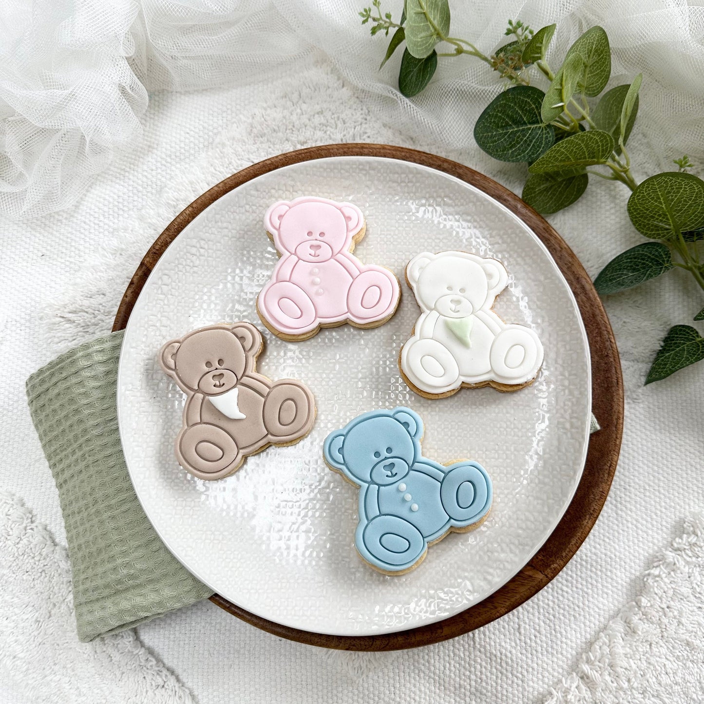 Teddy Bear Biscuits: Baby Shower, New Baby, We Can Bearly Wait Party Favors