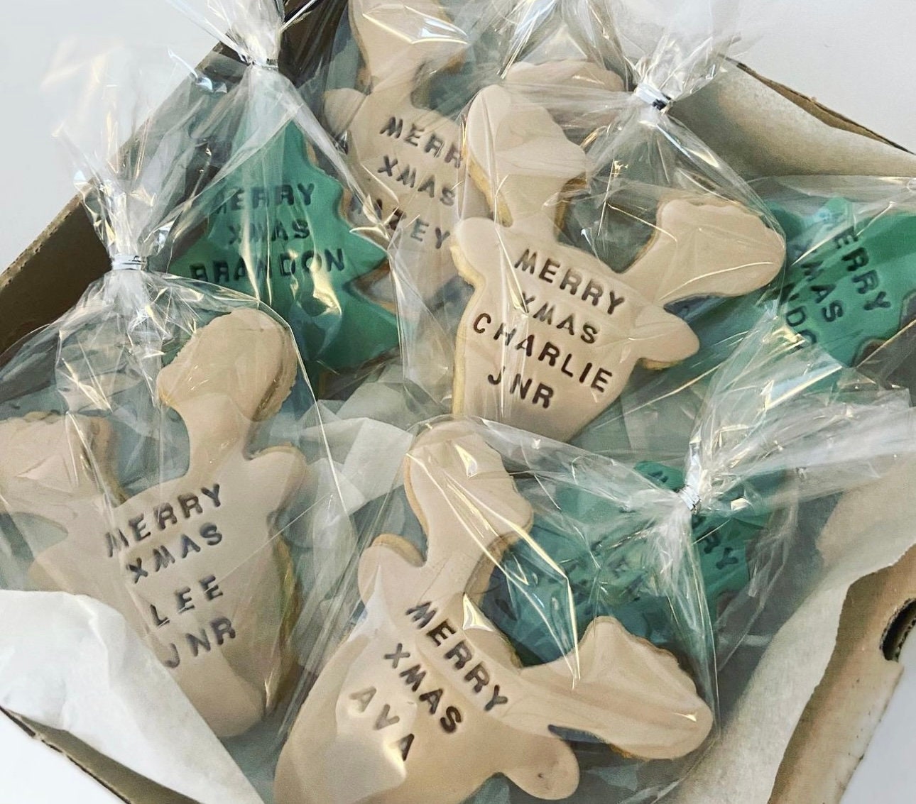 Personalised Christmas Biscuits, Table place names , Christmas Cracker biscuits , favours/
