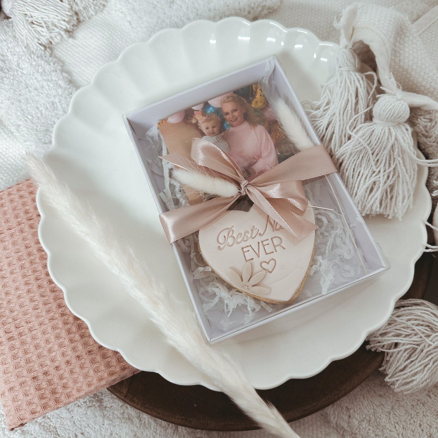Happy Mothers day| Mothers Day cookies | Mothers Day Biscuits Gift Wrapped| Mummy Mum Mom Mam | Nanny Nan Grandma | Photo Gift |Best nan
