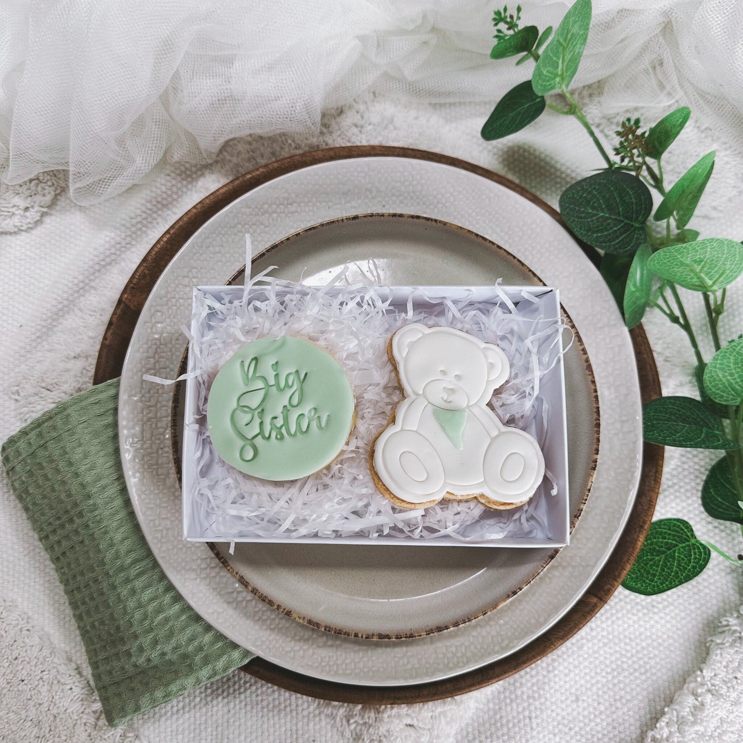 Big Brother biscuit gifts | pregnancy gift| baby biscuits| personalised|mummy to be| pregnancy reveal | Sibling to be present